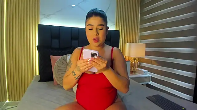 AmaraTexas online show from 03-25-26, 04:24