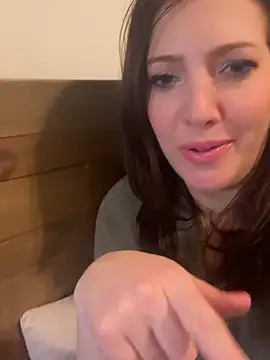 hollyharmd online show from 02-28-26, 07:42