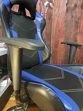 hoang15075 online show from 03-16-26, 10:52