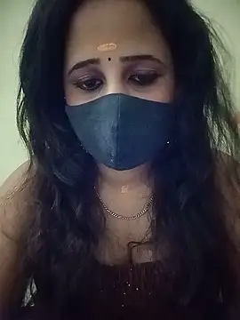 Snapshot of Tamil_Rani- chatting on 05-20-26, 08:04 Tamil Rani- online show from 05-20-26, 08:04