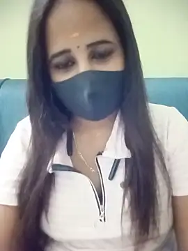 Snapshot of Tamil_Rani- chatting on 06-19-26, 06:45 Tamil Rani- online show from 06-19-26, 06:45