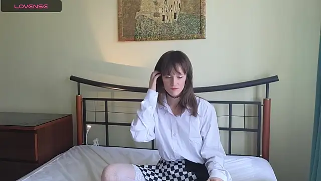 Tender Swan online show from 04-24-26, 08:28