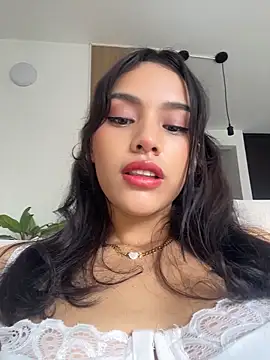 Snapshot of Mia-villalobos chatting on 06-04-26, 02:23 Mia-villalobos online show from 06-04-26, 02:23
