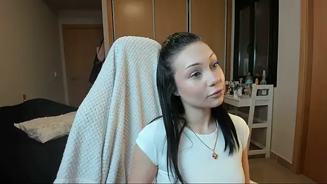 AlexaRayJoel online show from 04-16-26, 08:26