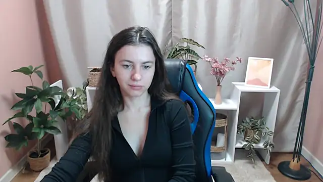 Snapshot of MistyBree chatting on 05-04-26, 08:10 MistyBree online show from 05-04-26, 08:10