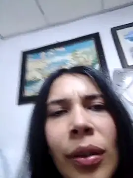 Snapshot of BiancaRoyale chatting on 04-05-26, 05:48 BiancaRoyale online show from 04-05-26, 05:48
