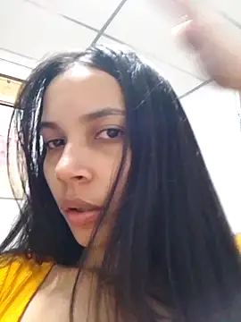 Snapshot of BiancaRoyale chatting on 04-19-26, 08:57 BiancaRoyale online show from 04-19-26, 08:57
