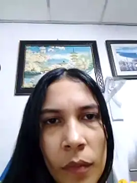 Snapshot of BiancaRoyale chatting on 05-21-26, 08:43 BiancaRoyale online show from 05-21-26, 08:43