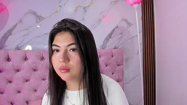 Snapshot of AbrilQuintana_ chatting on 05-28-26, 11:29 AbrilQuintana online show from 05-28-26, 11:29