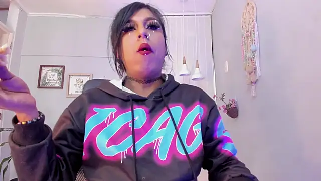 Nahomy Collins  online show from 03-25-26, 07:20