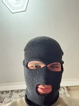 Snapshot of emree-pelinn chatting on 03-11-26, 08:37 emree-pelinn online show from 03-11-26, 08:37