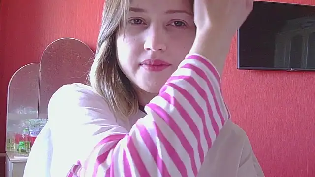 Snapshot of Beloved_Mary chatting on 05-15-26, 05:58 Beloved Mary online show from 05-15-26, 05:58