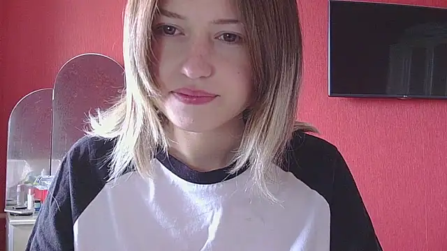 Snapshot of Beloved_Mary chatting on 06-12-26, 06:45 Beloved Mary online show from 06-12-26, 06:45