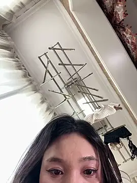 hot soft22 online show from 04-12-26, 08:41