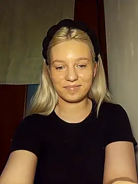 Snapshot of Glowing_Jessica chatting on 03-01-26, 01:13 Glowing Jessica online show from 03-01-26, 01:13