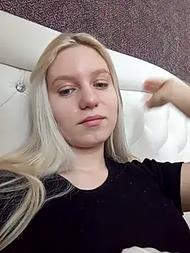 Snapshot of Glowing_Jessica chatting on 03-03-26, 09:59 Glowing Jessica online show from 03-03-26, 09:59