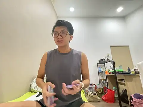 Snapshot of PupperMint_Ruff chatting on 06-07-26, 01:43 PupperMint Ruff online show from 06-07-26, 01:43