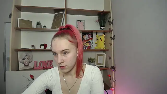 Snapshot of Scarlett_lil chatting on 03-28-26, 08:25 Scarlett lil online show from 03-28-26, 08:25