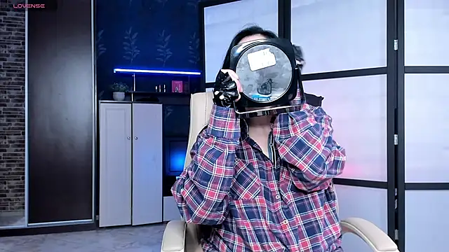 Lucky Milf online show from 04-05-26, 02:03