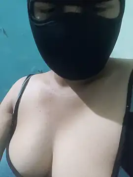 Tamillaxmi12 online show from 04-18-26, 07:40