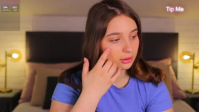 Nicole De Lux online show from 04-09-26, 07:25