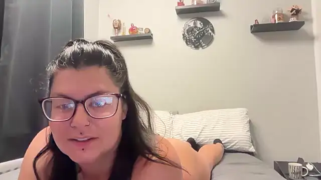 Snapshot of XJasmin0402X chatting on 06-15-26, 05:53 XJasmin0402X online show from 06-15-26, 05:53