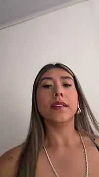 Snapshot of stefanyqueen69 chatting on 07-22-26, 03:59 stefanyqueen69 online show from 07-22-26, 03:59