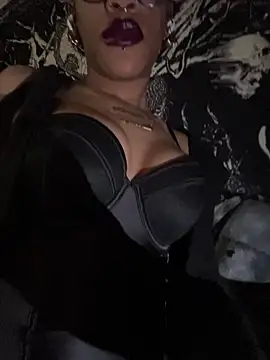 Snapshot of Morbidxmidnight chatting on 03-26-26, 02:06 Morbidxmidnight online show from 03-26-26, 02:06