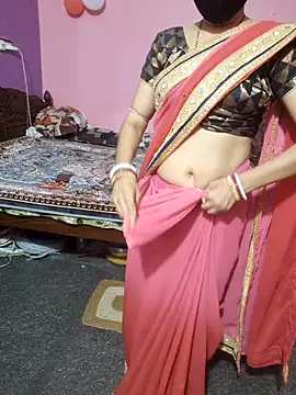 Snapshot of Couple_hot999 chatting on 05-02-26, 01:38 Couple hot999 online show from 05-02-26, 01:38