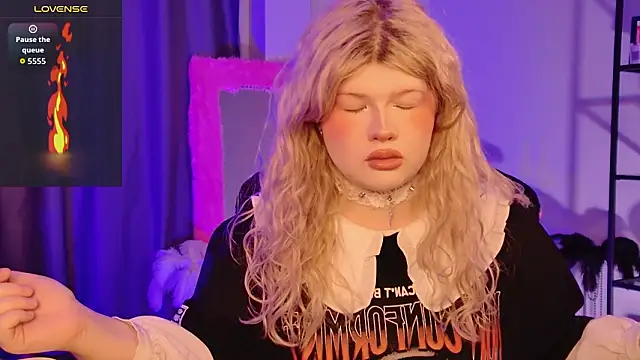 LilithNlsn online show from 03-27-26, 09:36