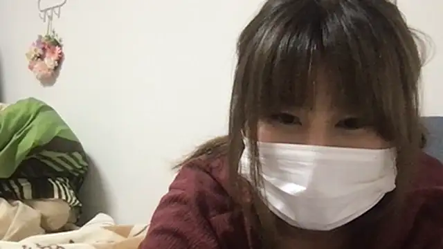 Snapshot of aiharu-n chatting on 03-12-26, 04:46 aiharu-n online show from 03-12-26, 04:46