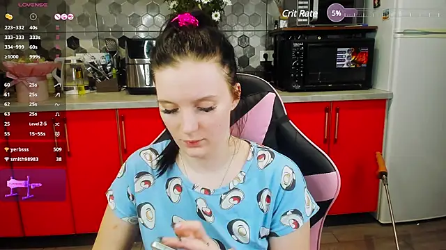 Mary Blu online show from 02-06-25, 05:14