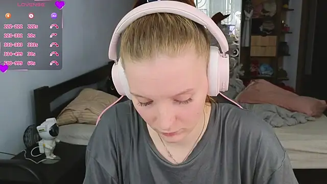 Snapshot of Mary_Blu chatting on 01-12-26, 09:03 Mary Blu online show from 01-12-26, 09:03