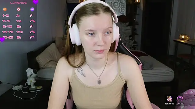 Snapshot of Mary_Blu chatting on 01-18-26, 04:00 Mary Blu online show from 01-18-26, 04:00