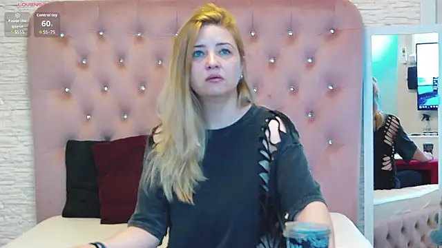 MellanieBliss online show from 05-05-26, 04:20