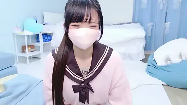 Snapshot of Hime_na chatting on 05-06-26, 01:05 Hime na online show from 05-06-26, 01:05