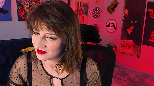 Snapshot of EmmaWheelers chatting on 03-23-26, 11:58 EmmaWheelers online show from 03-23-26, 11:58