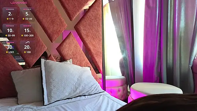 Emma Revees online show from 04-20-26, 08:10