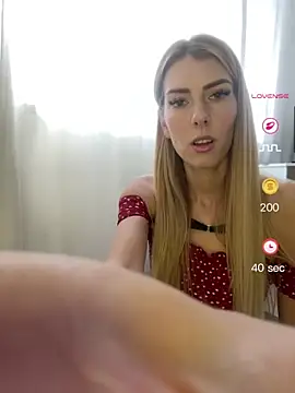 SoniaXOXO online show from 04-26-26, 12:14