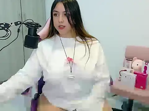 Snapshot of SarahMoonXO chatting on 03-10-26, 02:27 SarahMoonXO online show from 03-10-26, 02:27