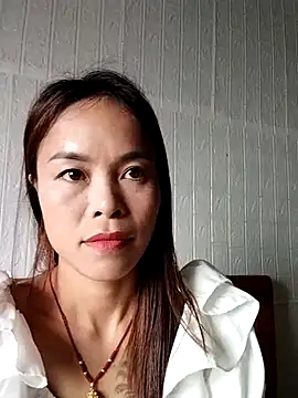 Snapshot of pitien0099 chatting on 03-27-26, 06:30 pitien0099 online show from 03-27-26, 06:30