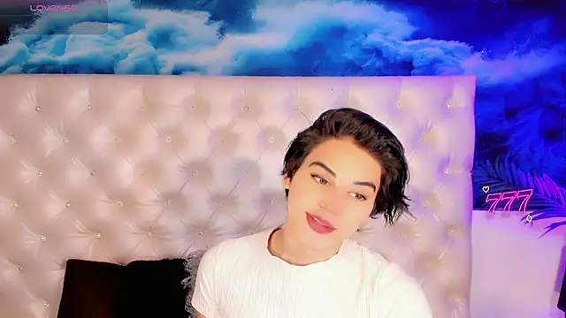 Valentiina Foxx online show from 06-26-26, 09:57