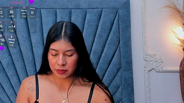 Leandra-Johnson online show from 04-06-26, 01:56