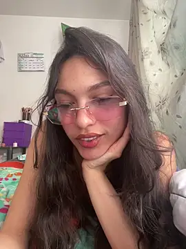SweetCherry   online show from 05-19-26, 07:53