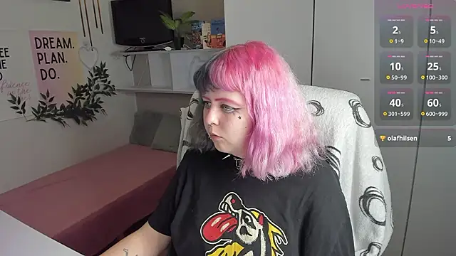 Snapshot of CherryBounce chatting on 03-13-26, 09:21 CherryBounce online show from 03-13-26, 09:21