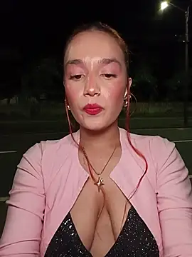 Snapshot of isabella_ferrer99 chatting on 06-20-26, 04:59 isabella ferrer99 online show from 06-20-26, 04:59