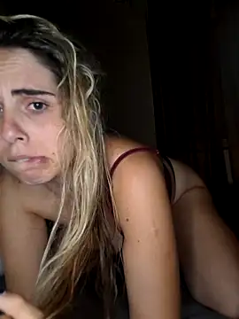 Emilyvuxa online show from 05-18-26, 07:09