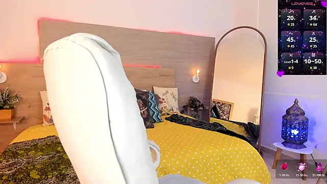  Azahaaraa  online show from 03-15-26, 03:23