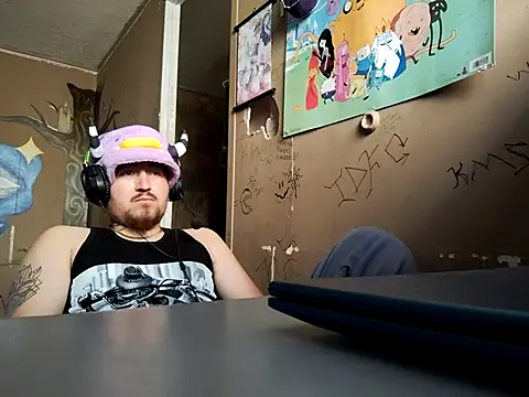 XSnowFlakeX15 online show from 05-06-26, 10:15