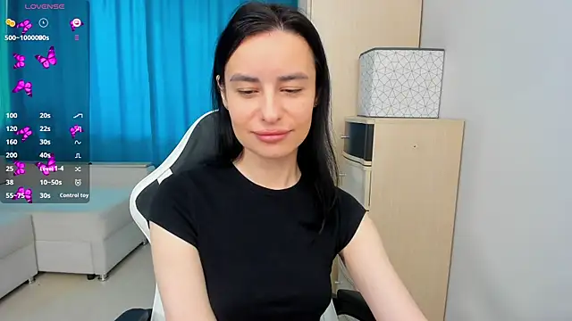 Snapshot of Horny__Nikki chatting on 07-12-26, 01:18 Horny Nikki online show from 07-12-26, 01:18